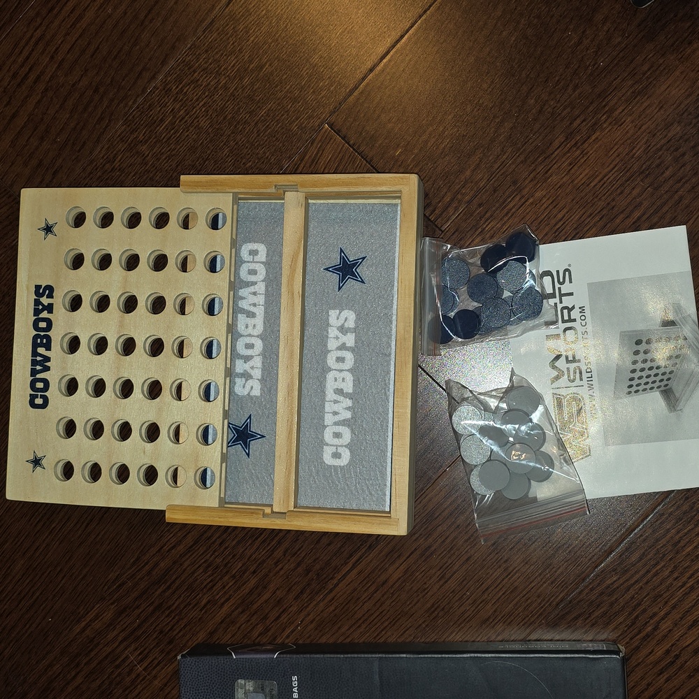 SET OF 2 NFL GAME BOARDS Texans Mini Cornhole and Cowboys Game Set - Picture 7 of 10
